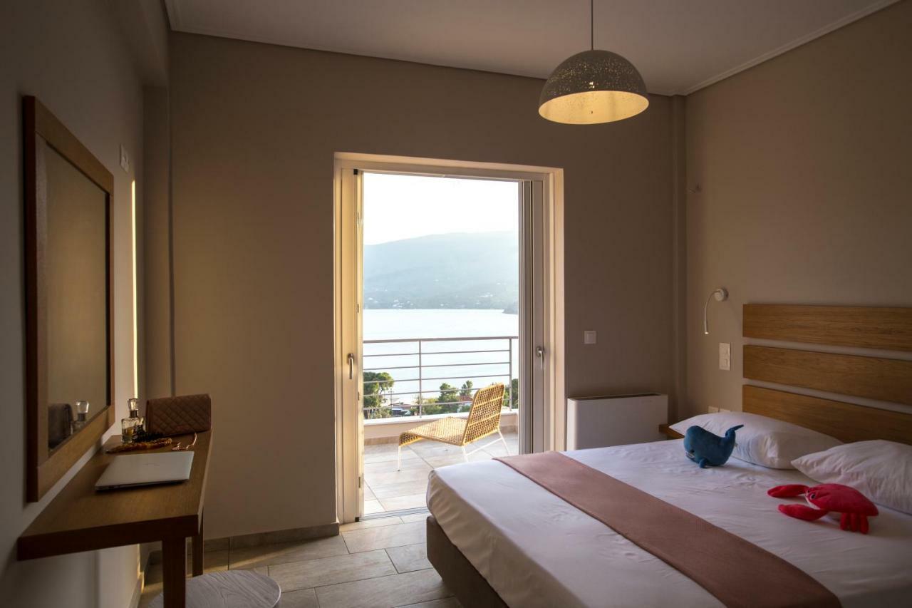 Kalavria Luxury Suites - Magnificent Sea View Of Poros Poros Town Exterior photo
