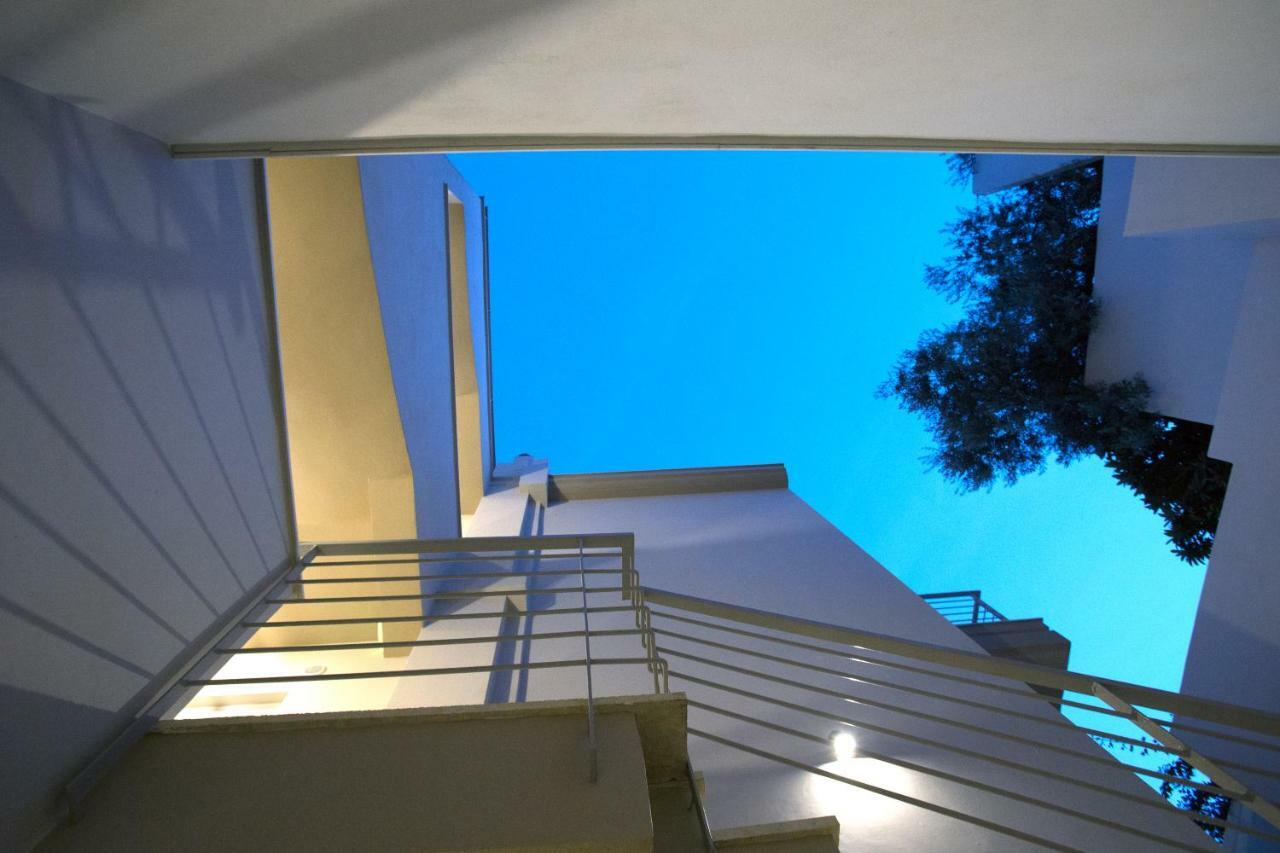 Kalavria Luxury Suites - Magnificent Sea View Of Poros Poros Town Exterior photo