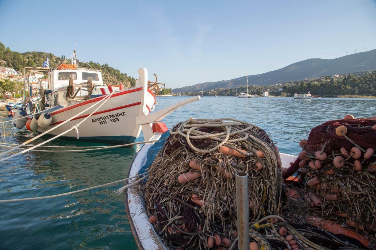 Kalavria Luxury Suites - Magnificent Sea View Of Poros Poros Town Exterior photo